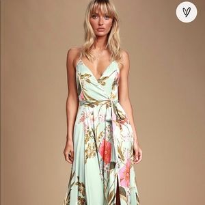 NWT - Lulu’s Still the One Sage Green Floral Print Maxi